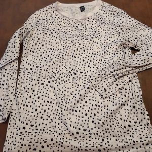 Spotted long sleeves top